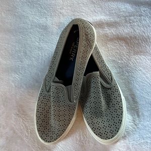 Woman’s Sperry top-sider, with memory foam. Size 7, brand new never worn outside